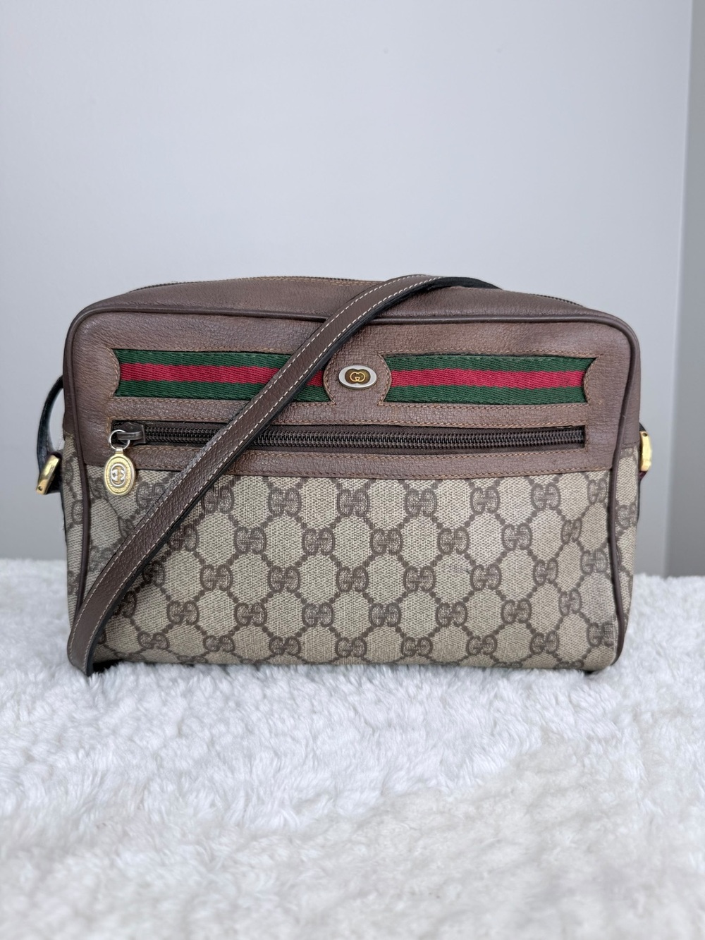 Gucci Brown GG Supreme Canvas Messenger with Green-Red Web